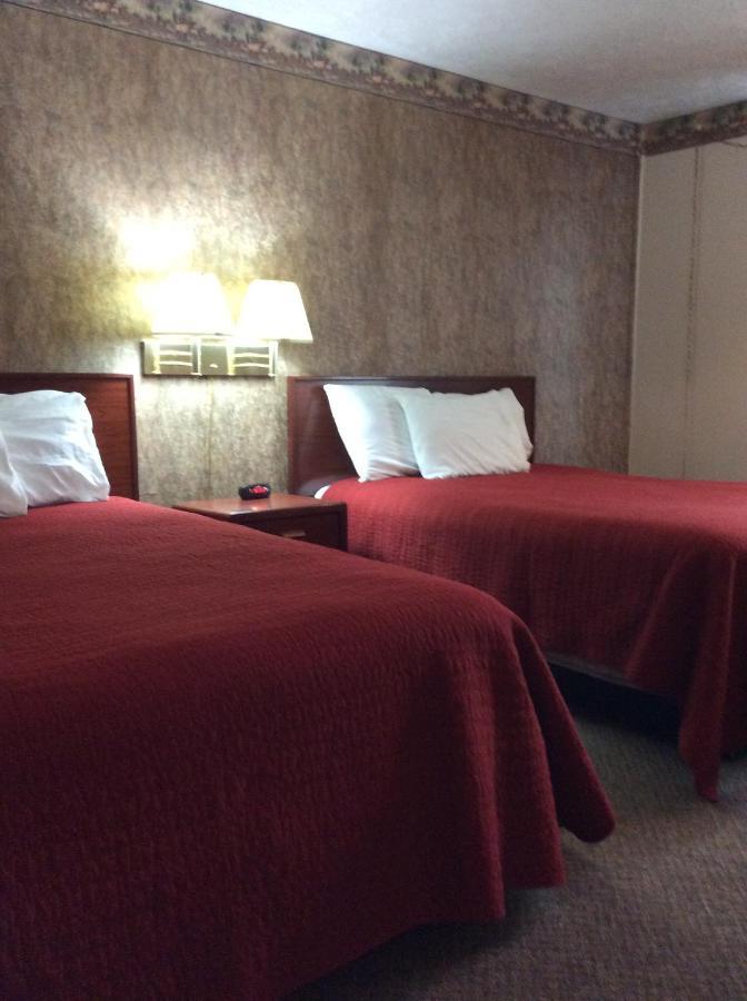 Sports Club Motel Wayne ภายนอก รูปภาพ