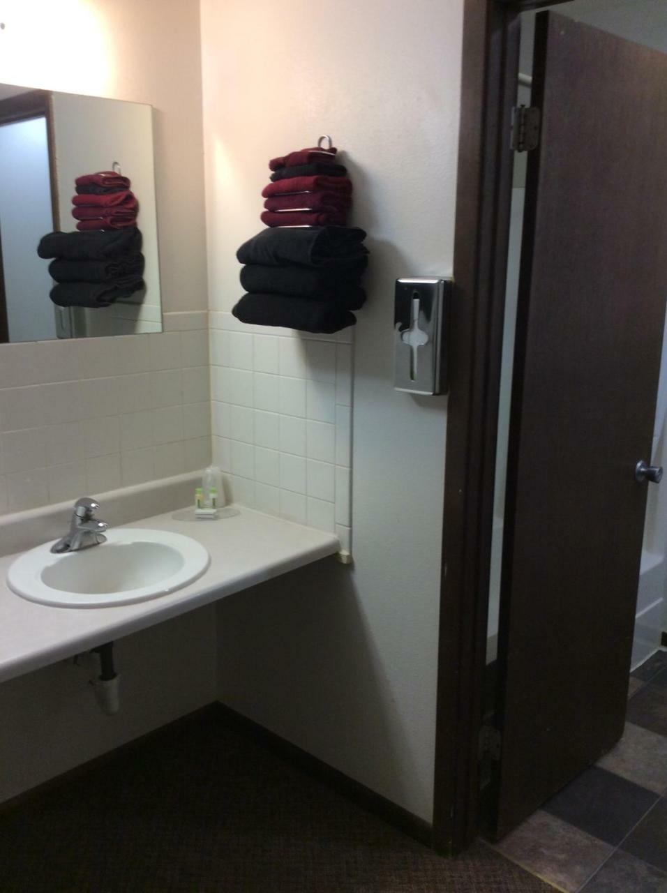 Sports Club Motel Wayne ภายนอก รูปภาพ